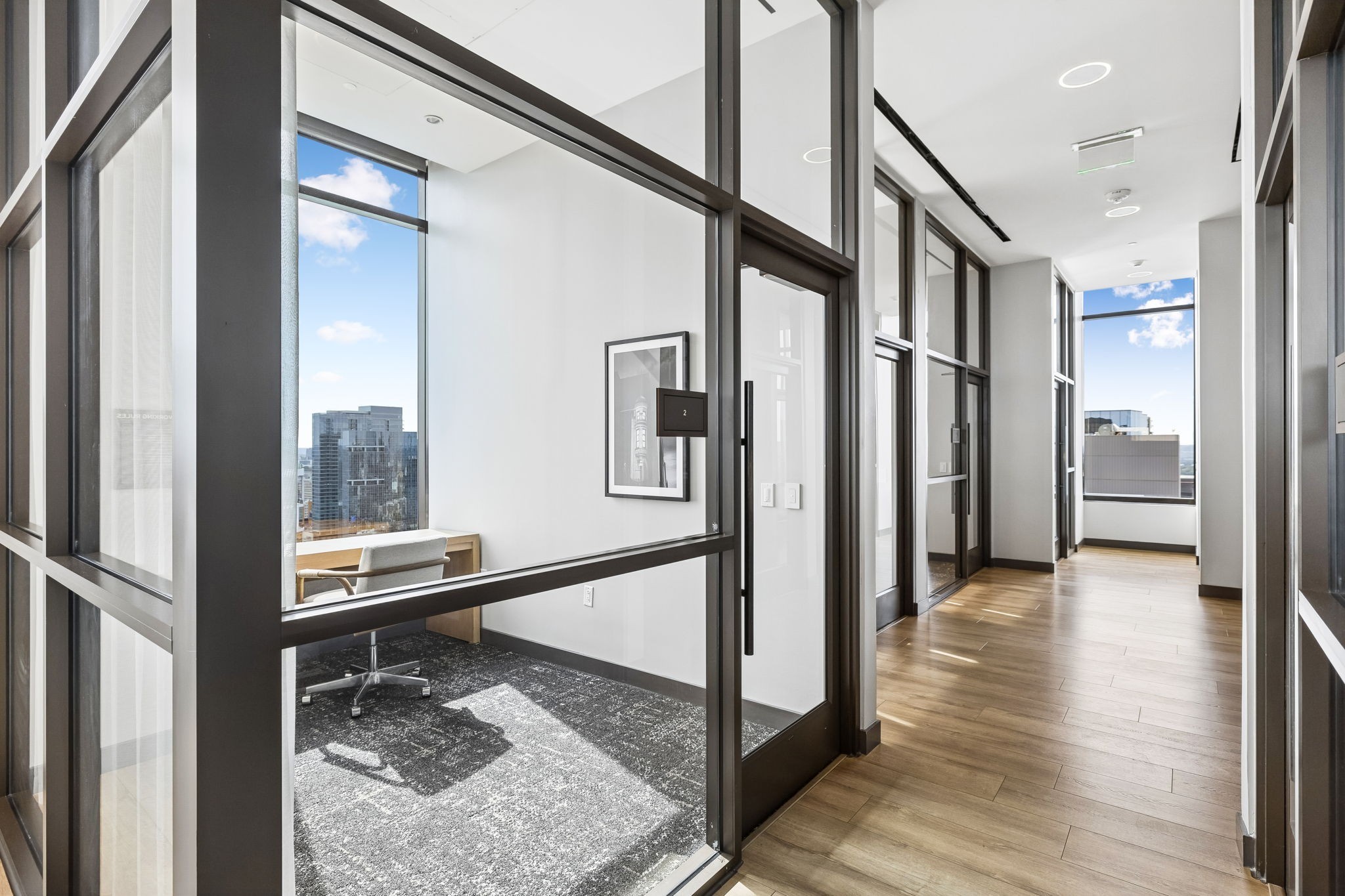 1212 Demonbreun St Unit: 1811