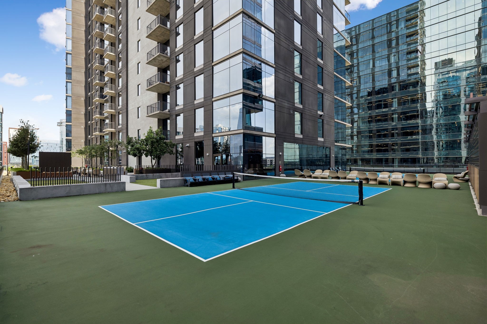 1212 Demonbreun St Unit: 1811