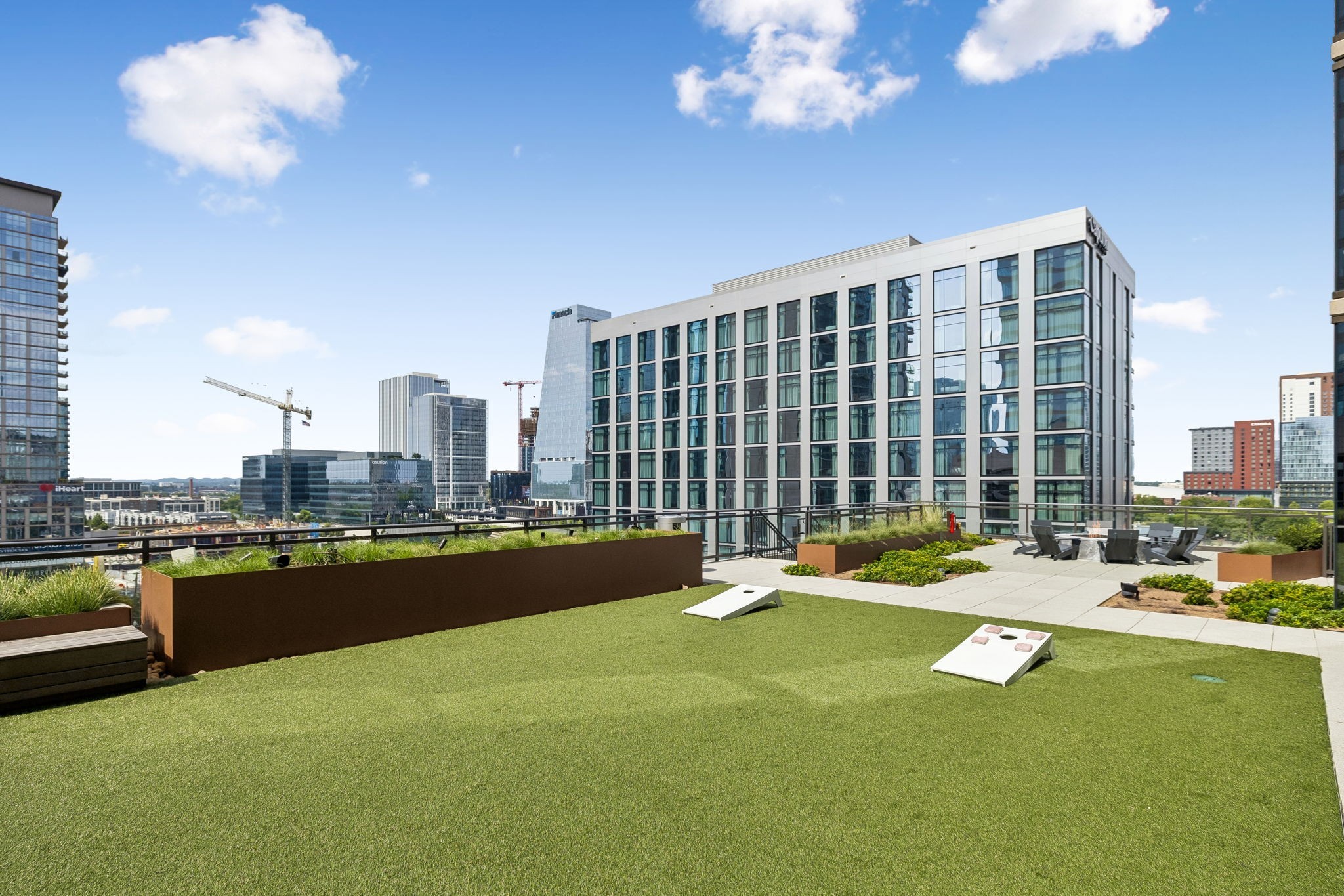 1212 Demonbreun St Unit: 1811
