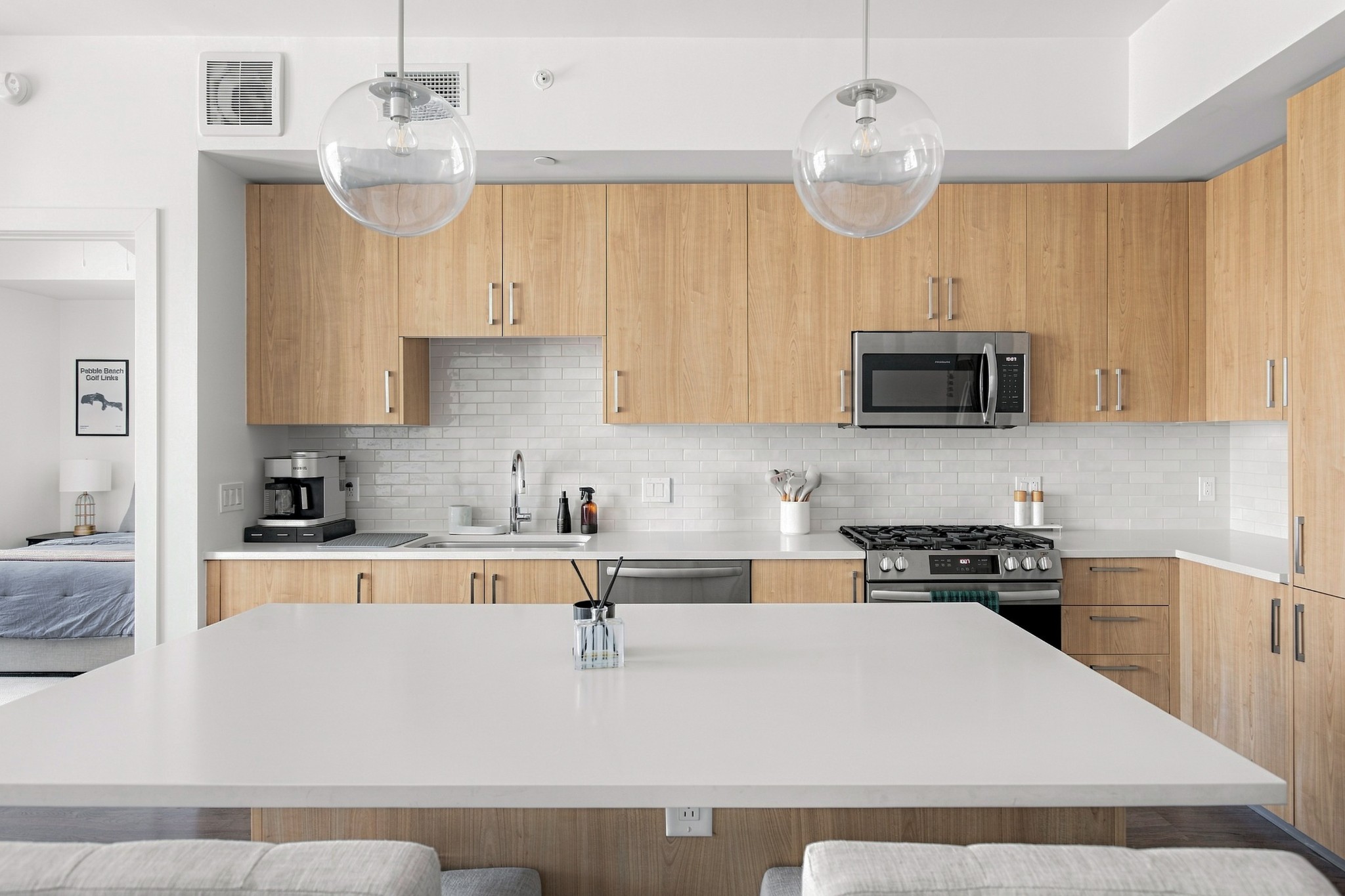 1212 Demonbreun St Unit: 1811