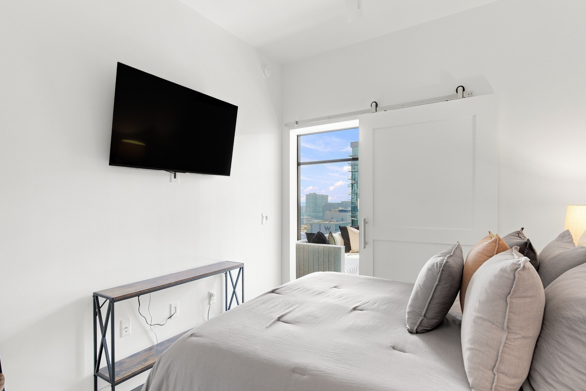 1212 Demonbreun St Unit: 1804