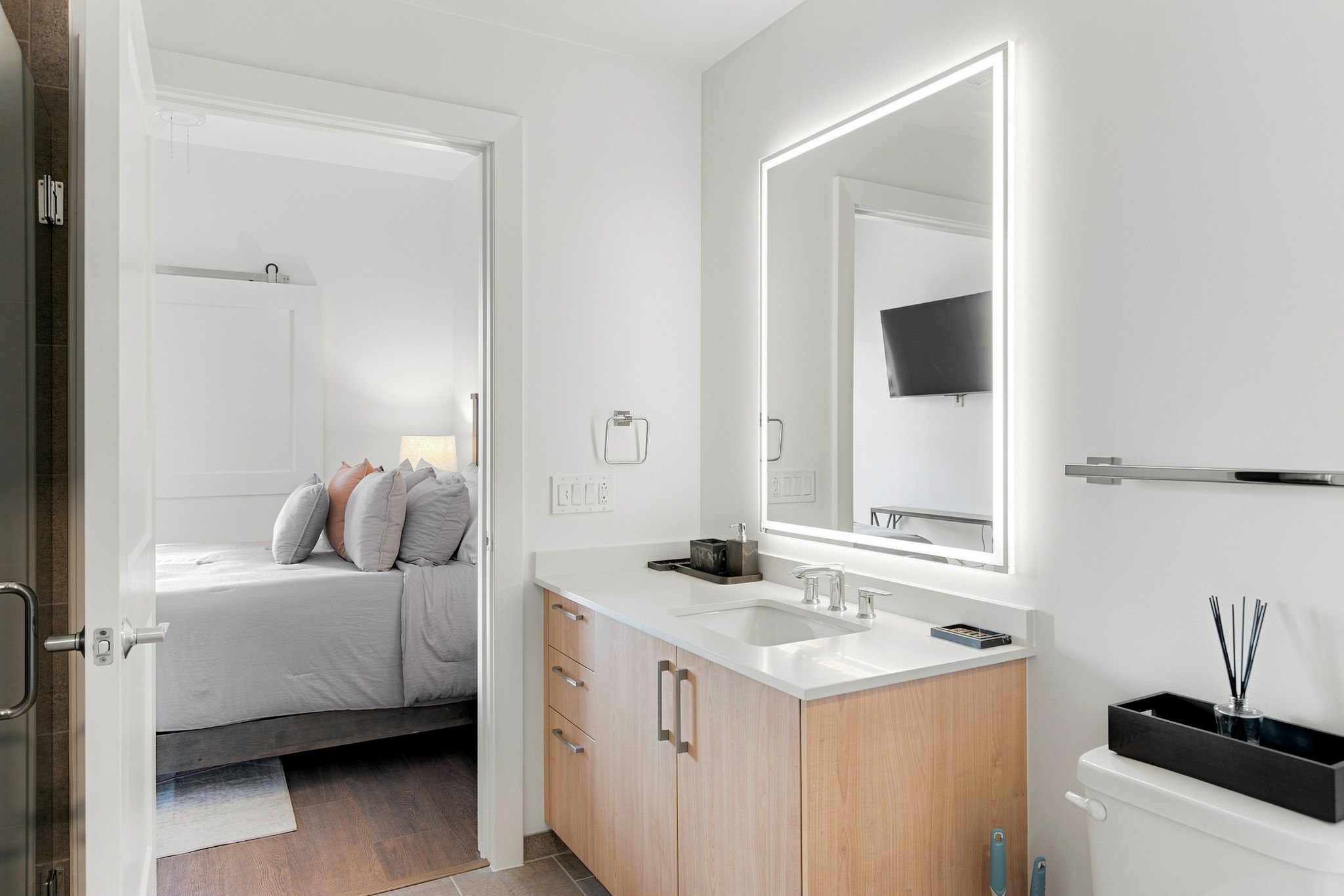 1212 Demonbreun St Unit: 1804