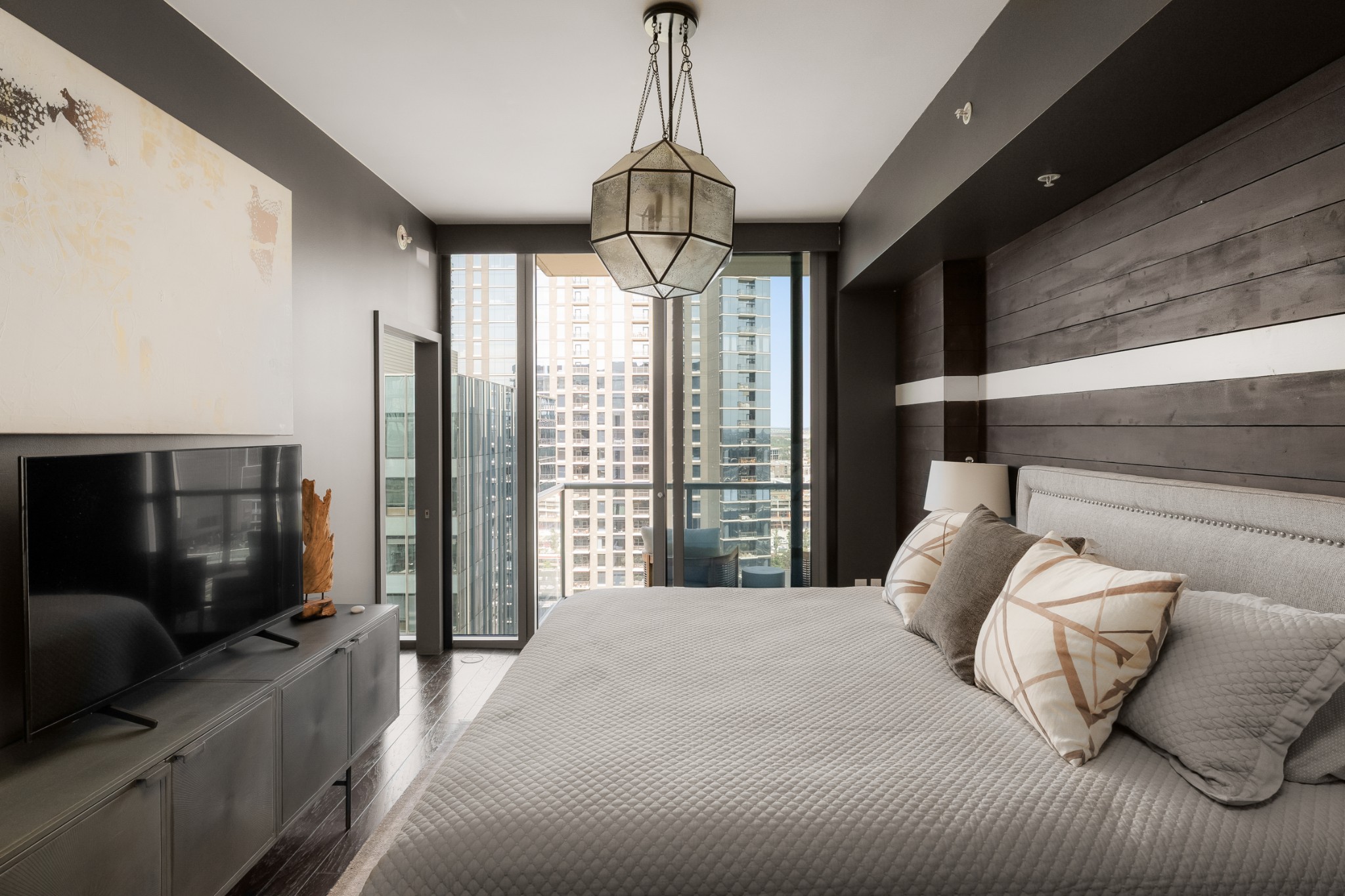 1212 Laurel St Unit: 1704