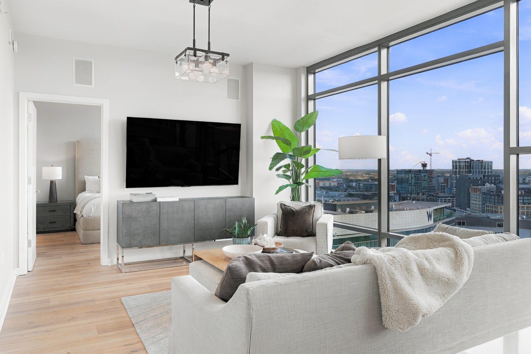 1212 Laurel St Unit: 1807