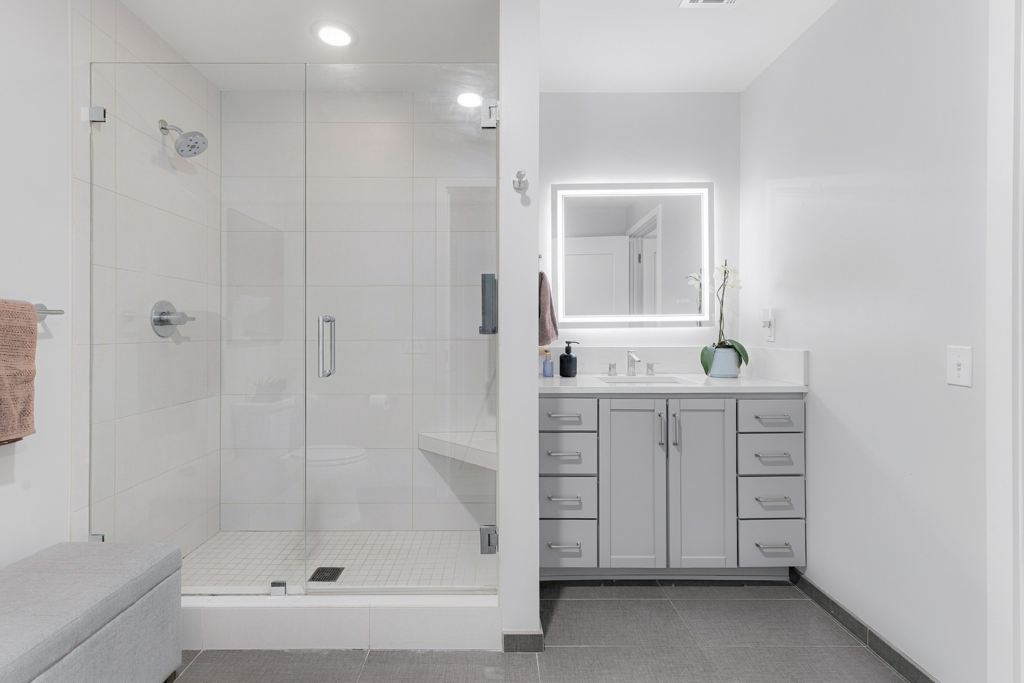 1212 Laurel St Unit: 1807