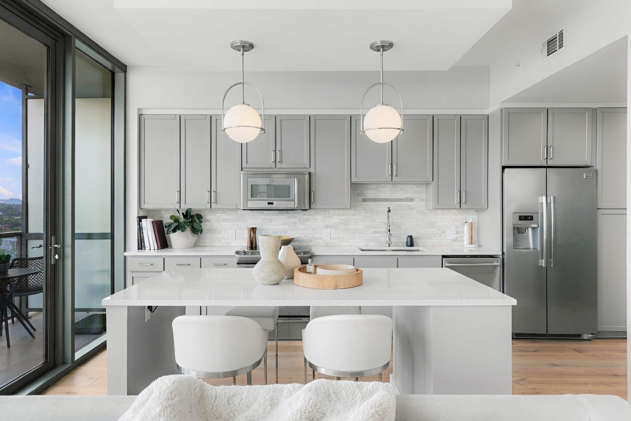 1212 Laurel St Unit: 1807