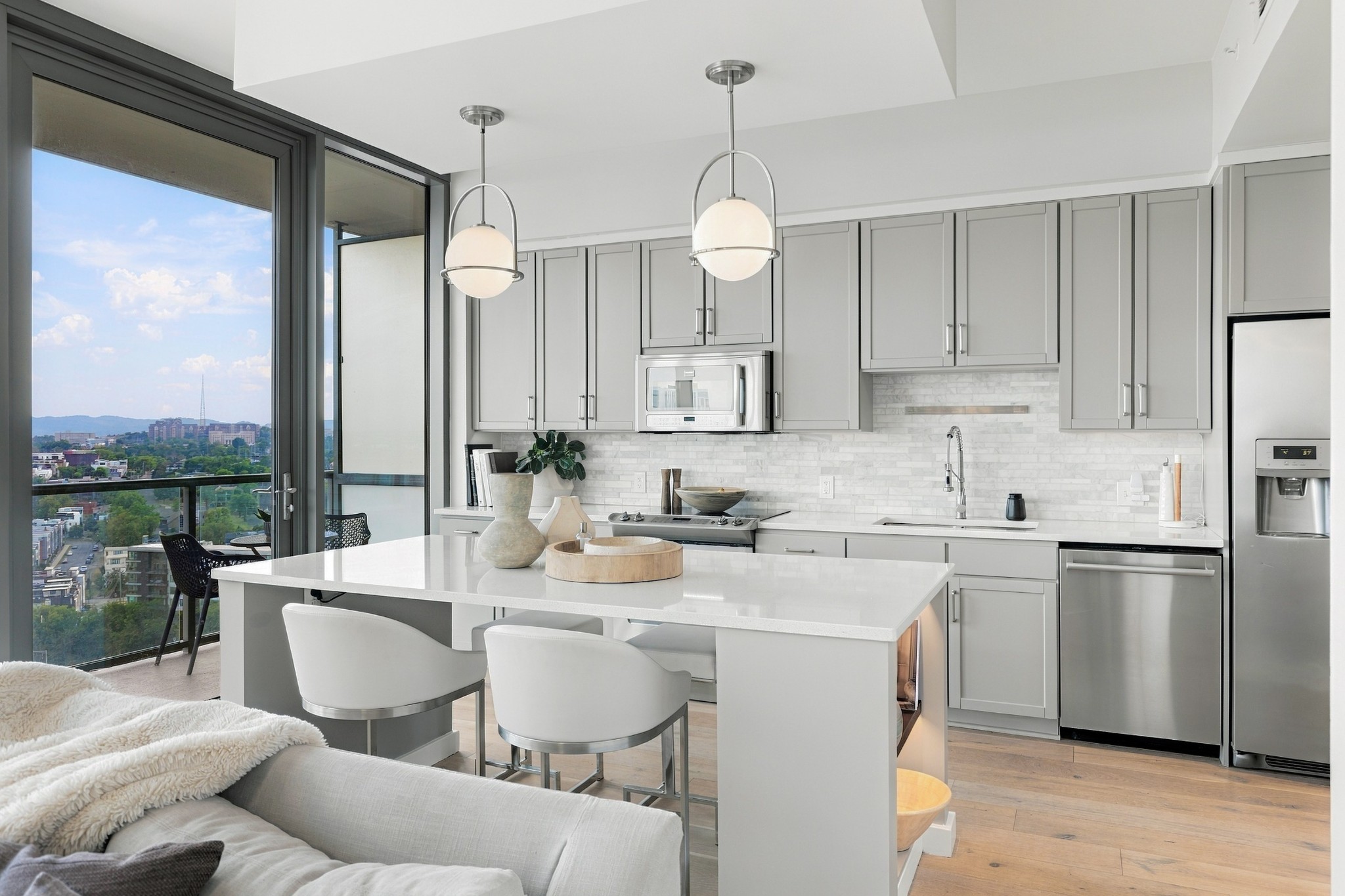 1212 Laurel St Unit: 1807