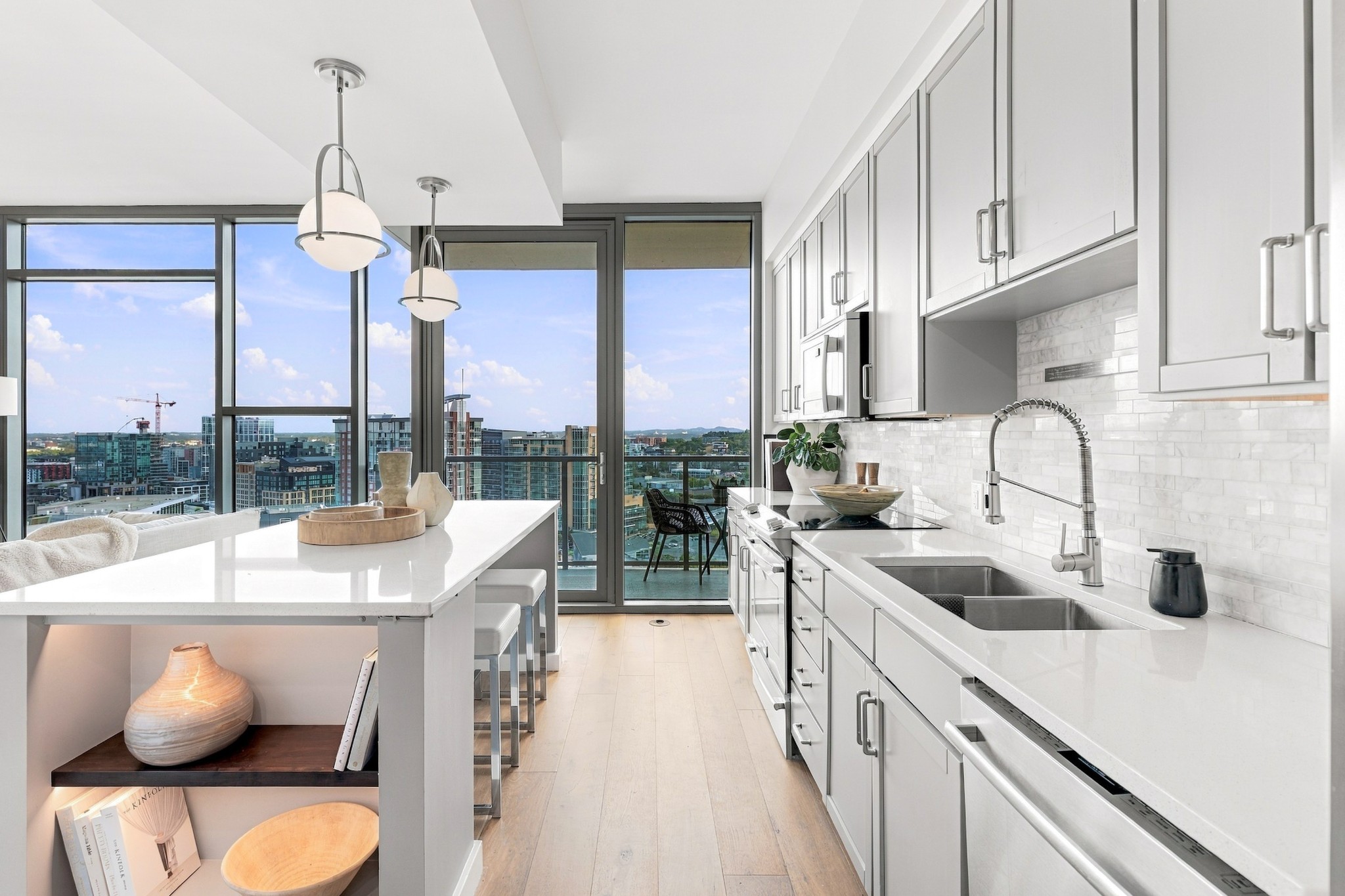 1212 Laurel St Unit: 1807