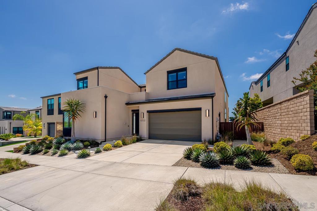 13722 Canyon Loop Trl