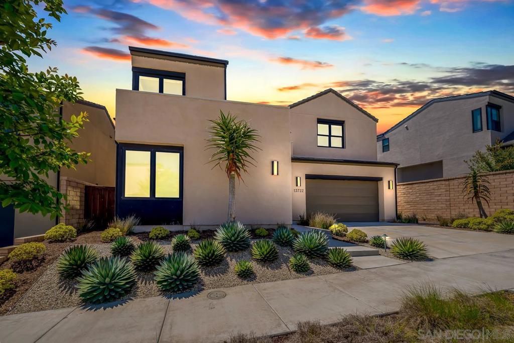 13722 Canyon Loop Trl