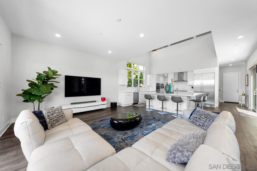 13722 Canyon Loop Trl