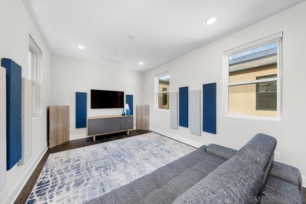 13722 Canyon Loop Trl