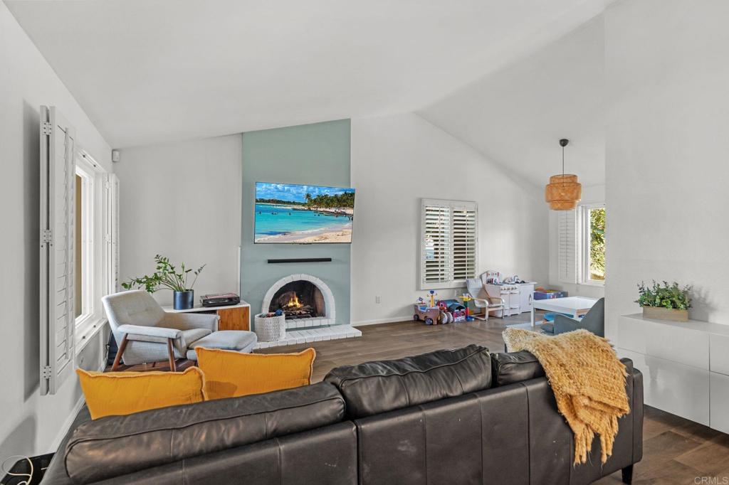3402 Summer Set Way
