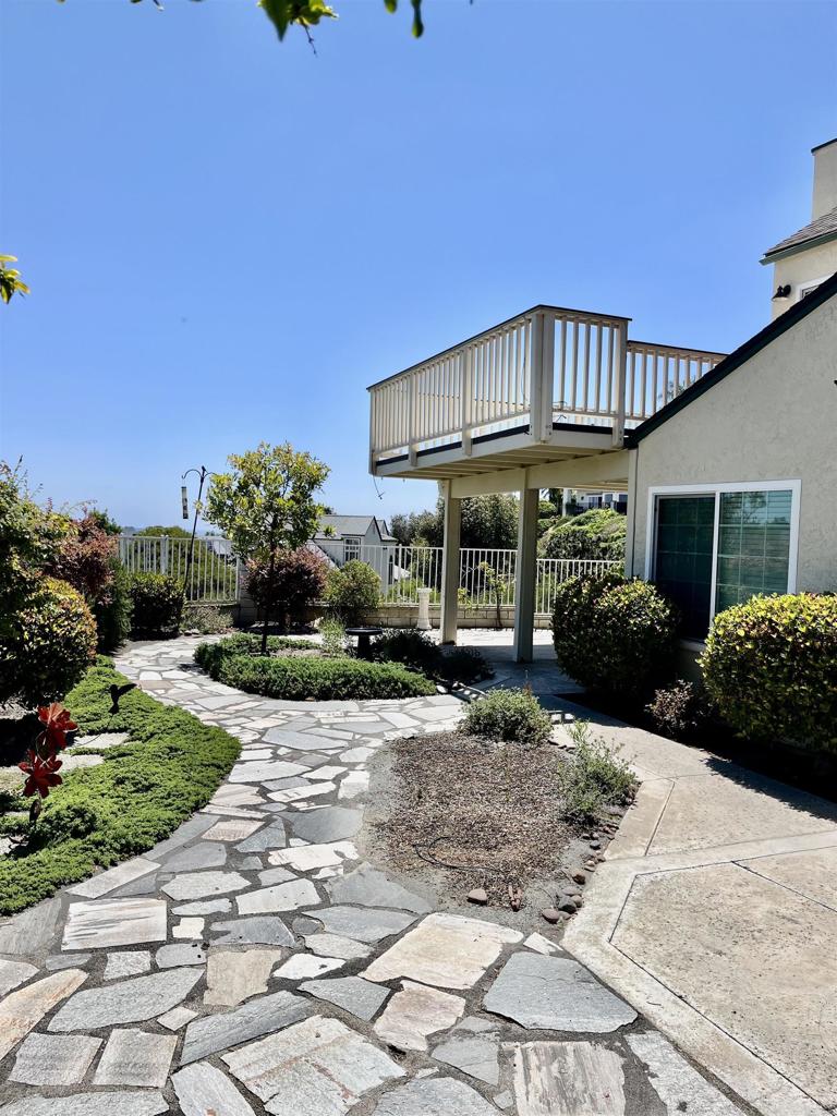 4604 Trafalgar Lane
