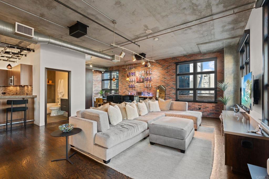 877 Island Avenue 701