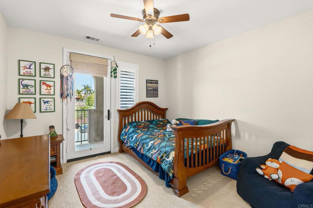 809 Dolphin Circle