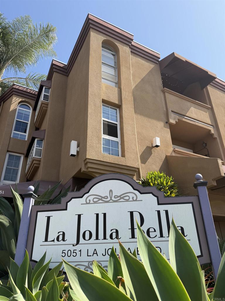 5051 La Jolla Boulevard 302