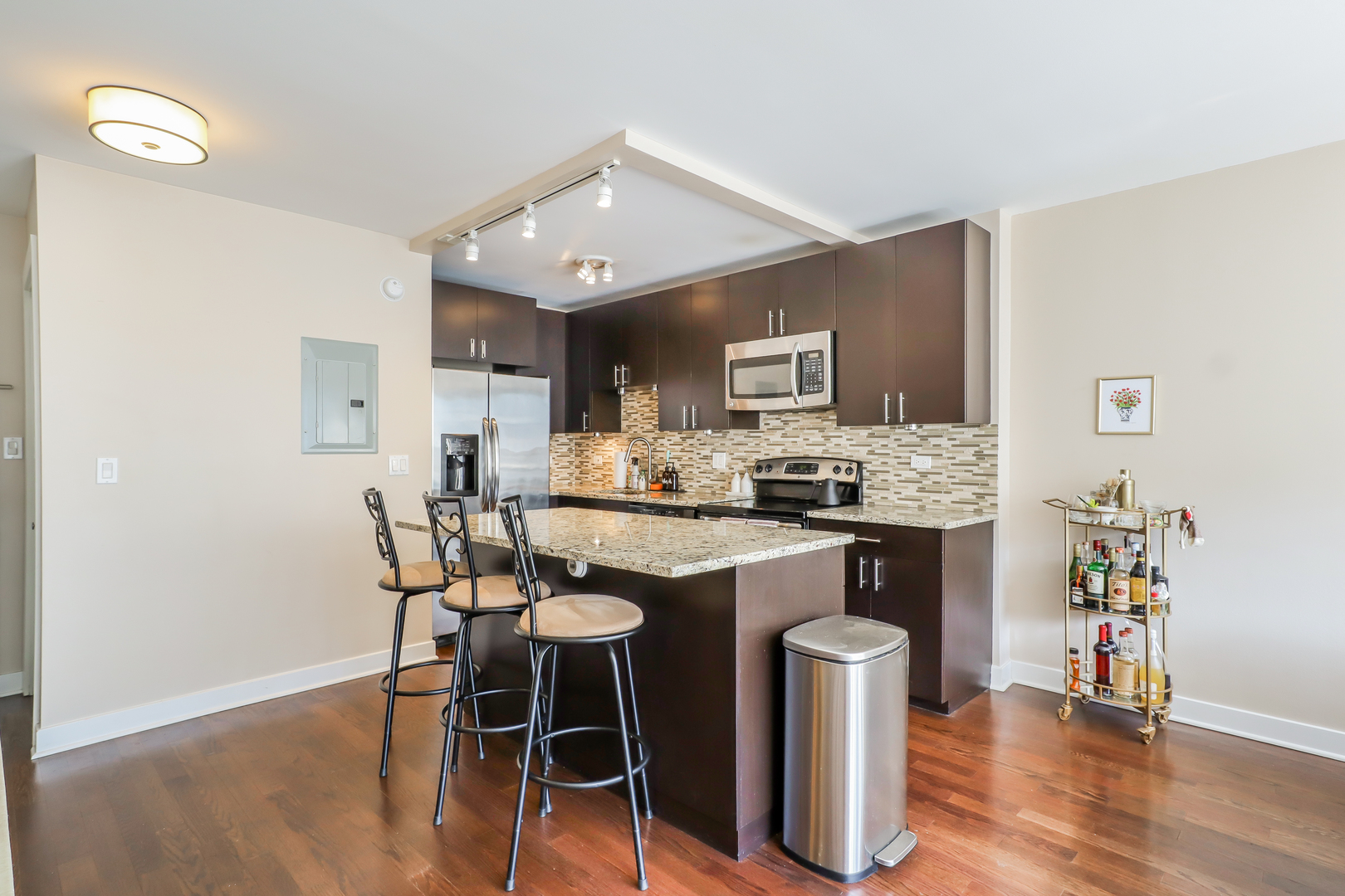 2930 N Sheridan Road Unit: 1109