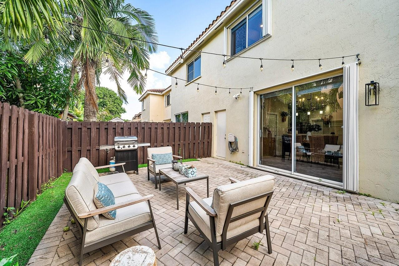 3876 SW 169th Ter