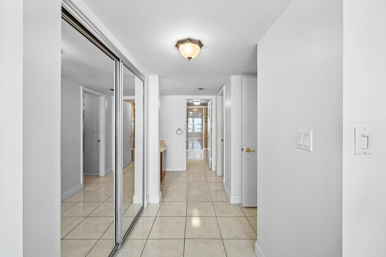 3900 Galt Ocean Dr 1004