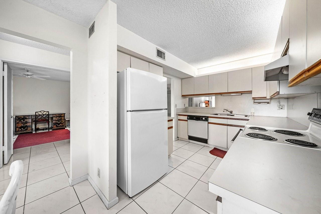 10118 Mangrove Drive 104