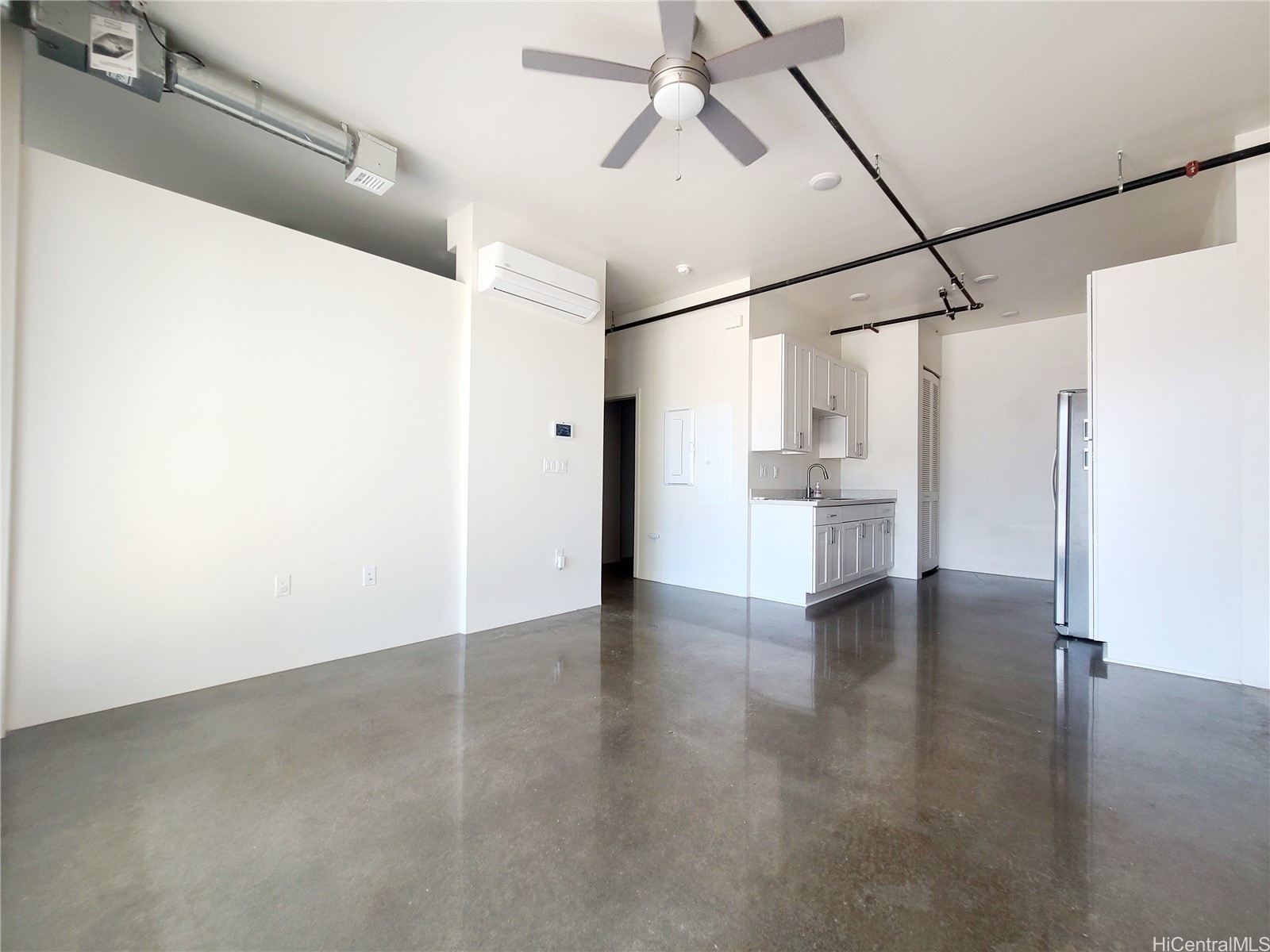 91-3633 Kauluakoko Street 702