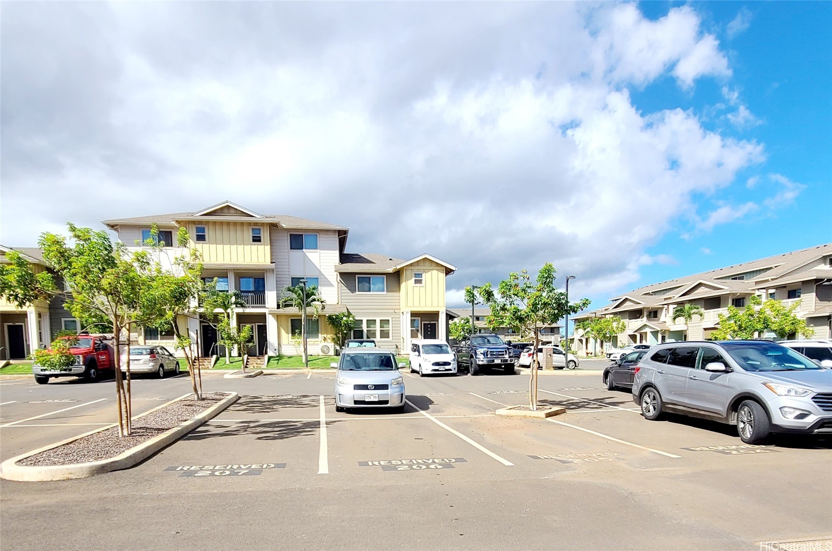 91-3633 Kauluakoko Street 702