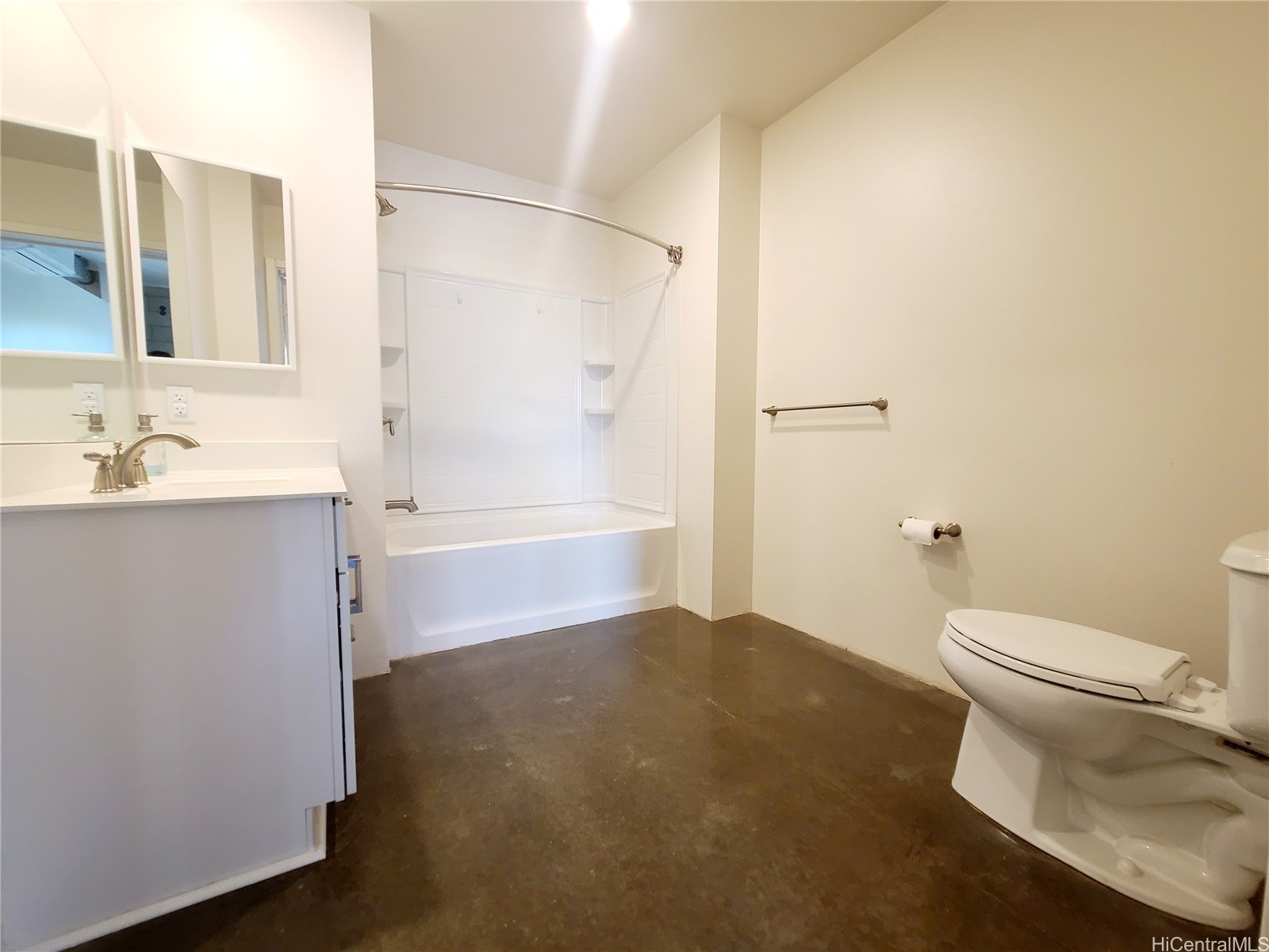 91-3633 Kauluakoko Street 702