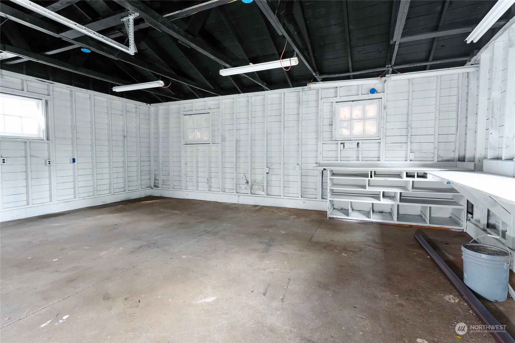 507 Violet Meadow Street S