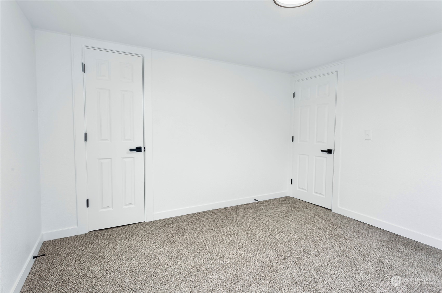 507 Violet Meadow Street S