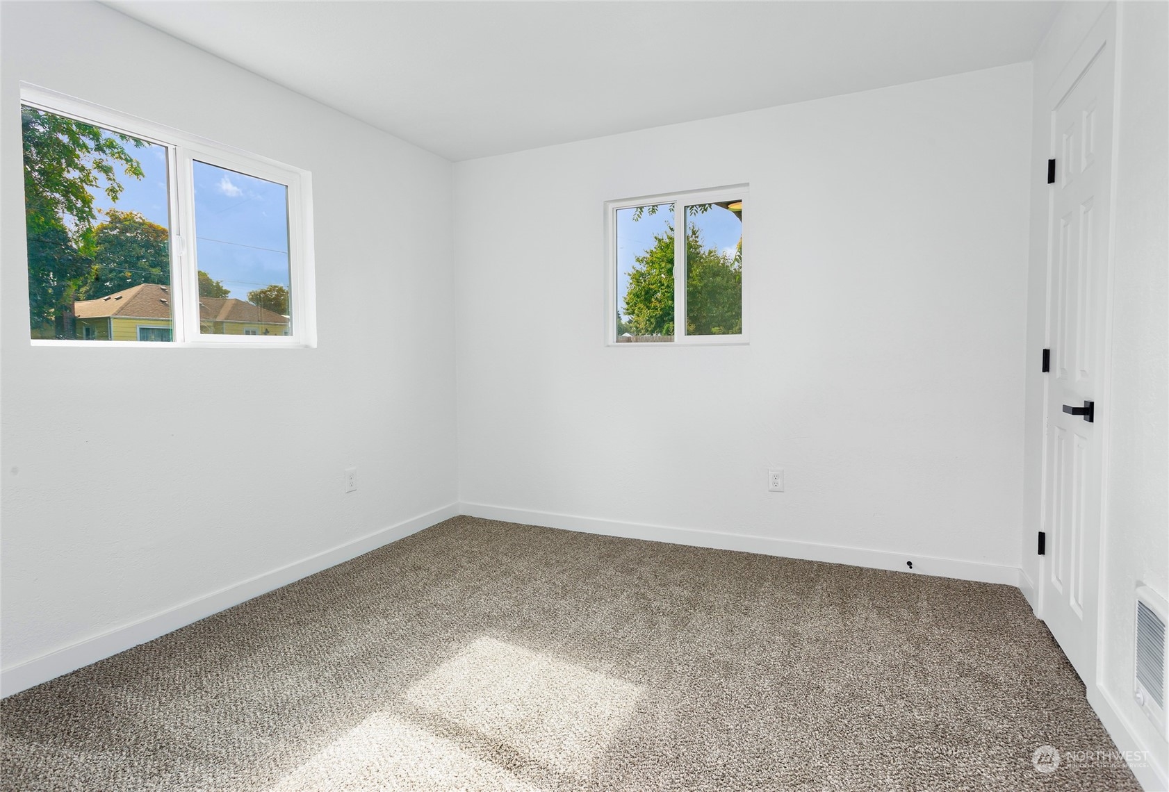 507 Violet Meadow Street S