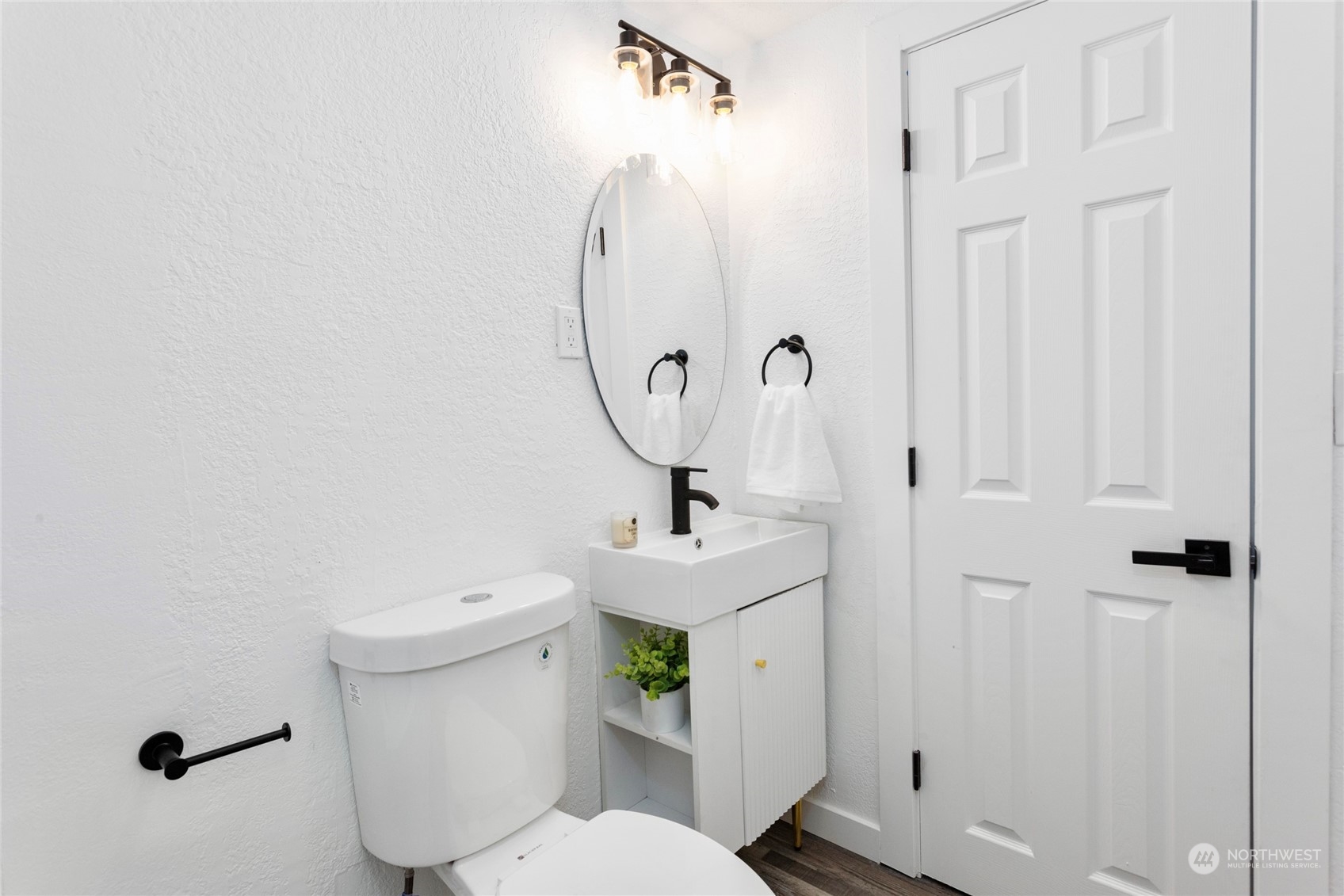 507 Violet Meadow Street S