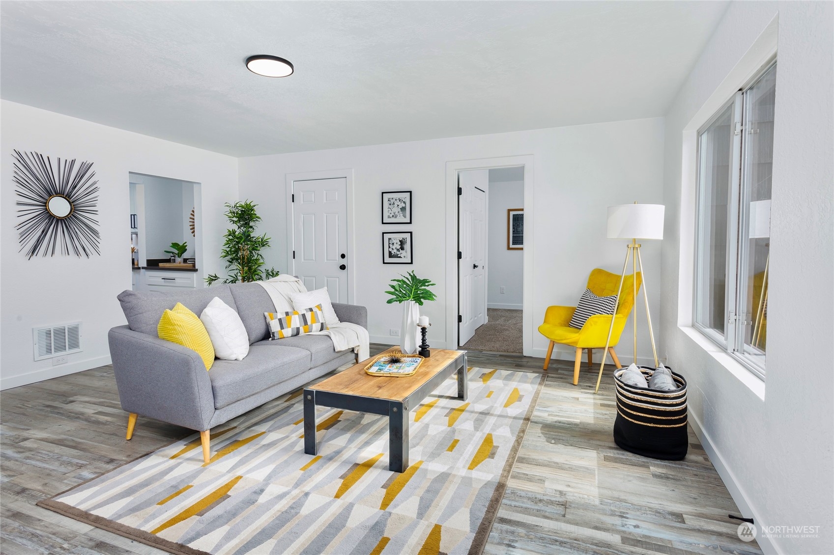 507 Violet Meadow Street S