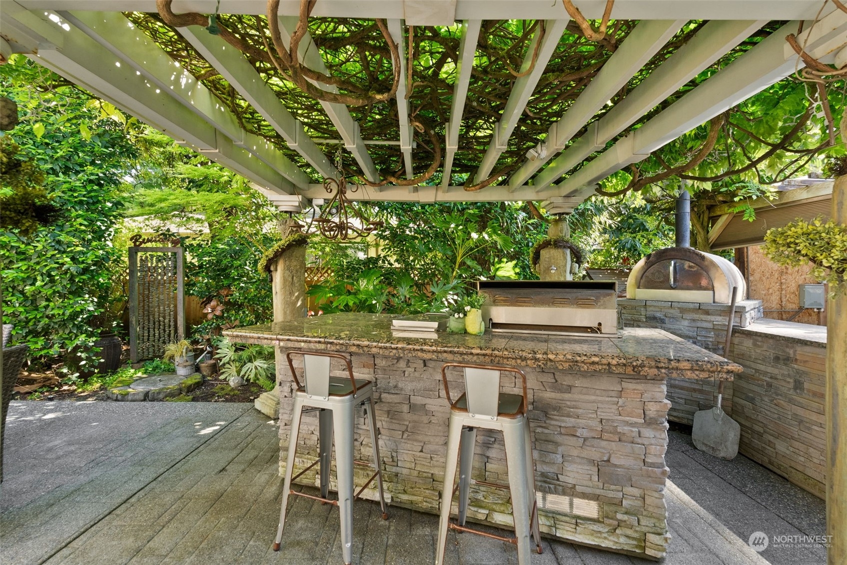 2 Lakeside Country Club SW