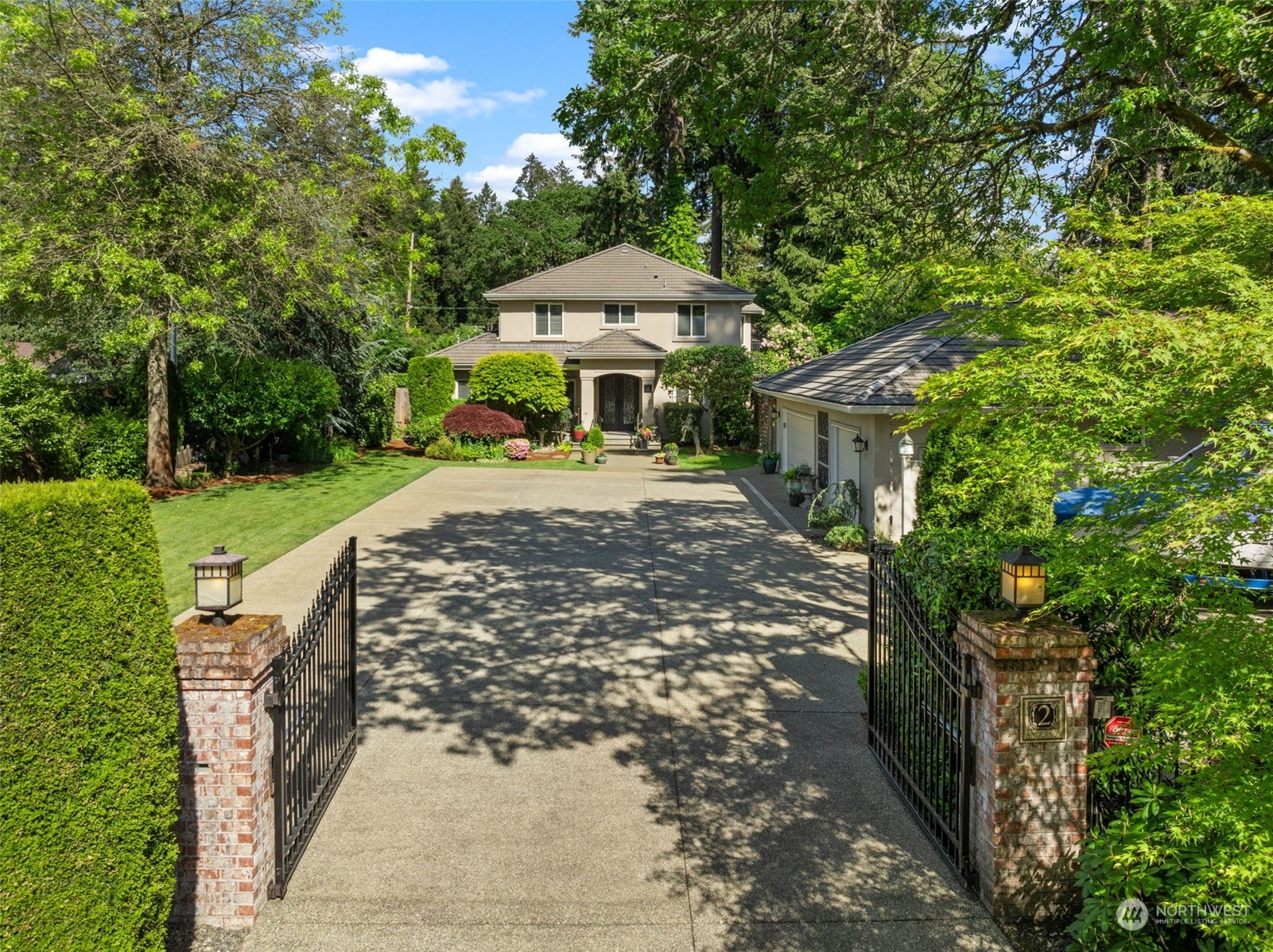 2 Lakeside Country Club SW