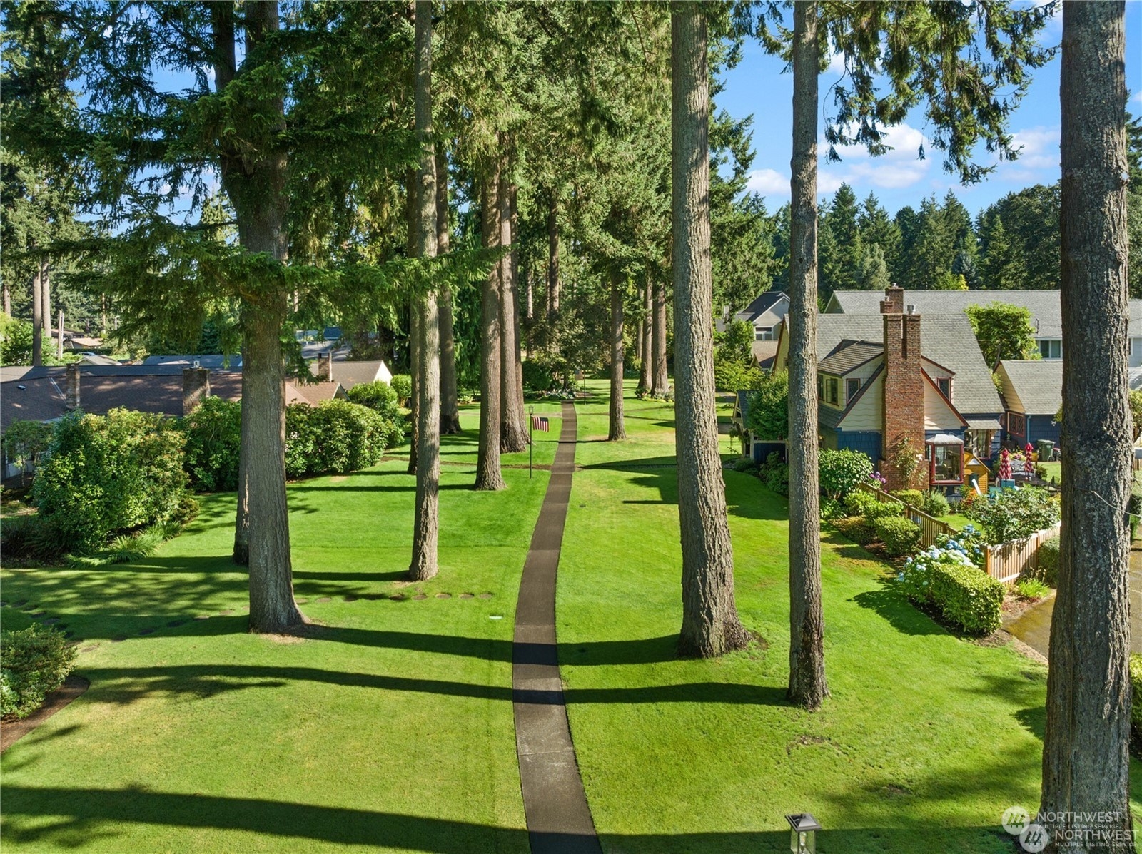 2 Lakeside Country Club SW