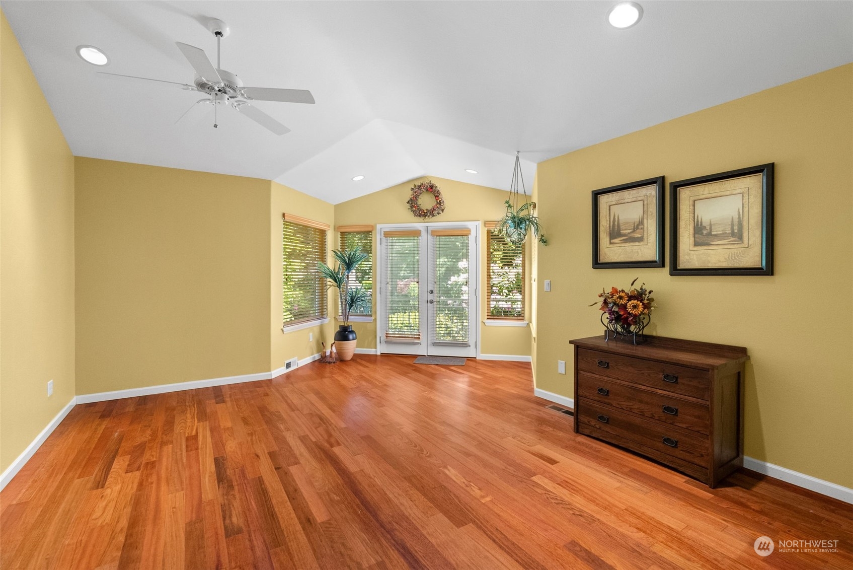 2 Lakeside Country Club SW