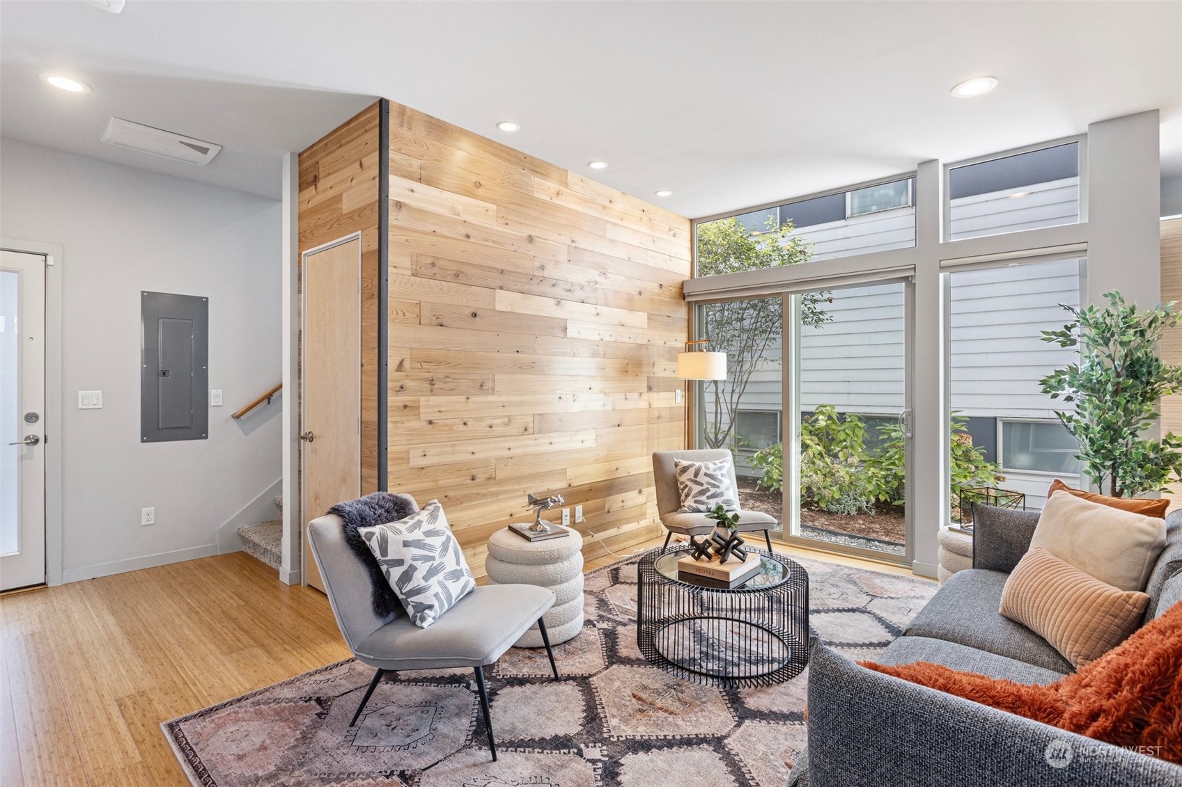 3126 Wetmore Avenue S Unit: B