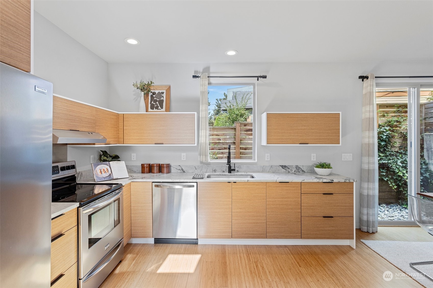 3126 Wetmore Avenue S Unit: B