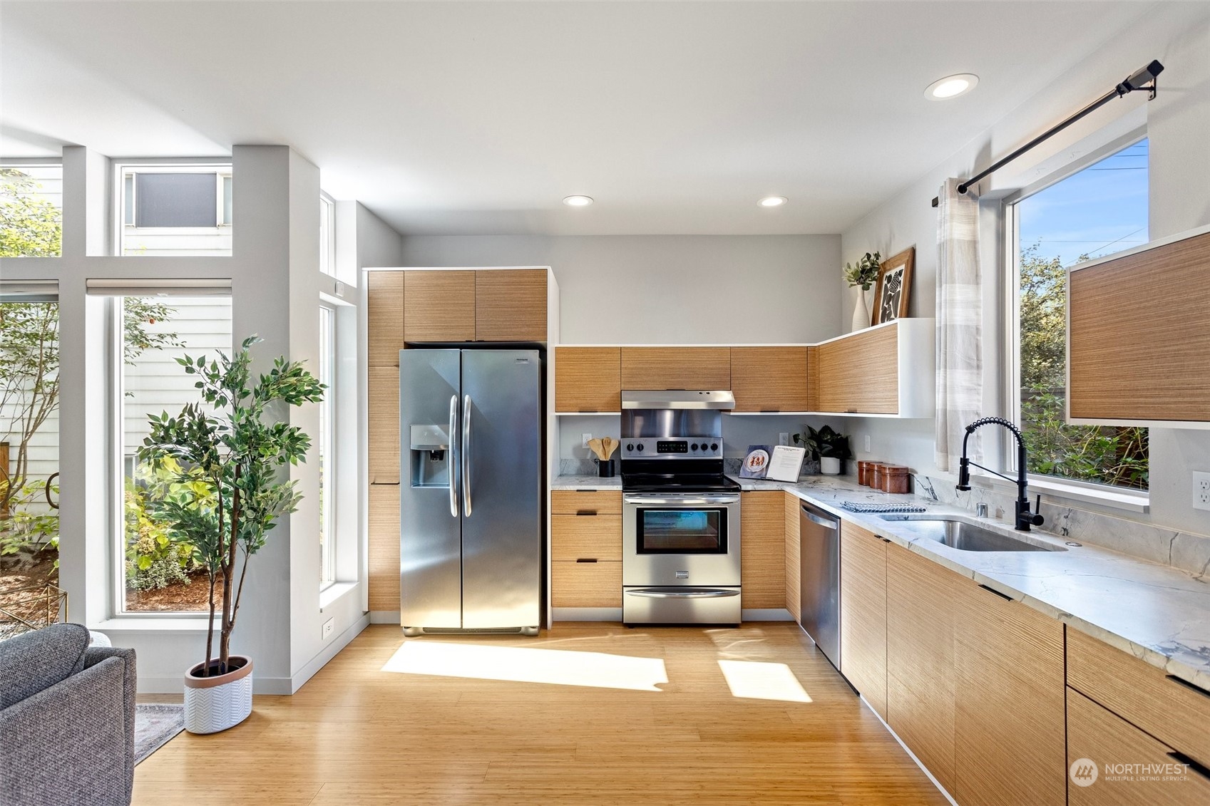 3126 Wetmore Avenue S Unit: B