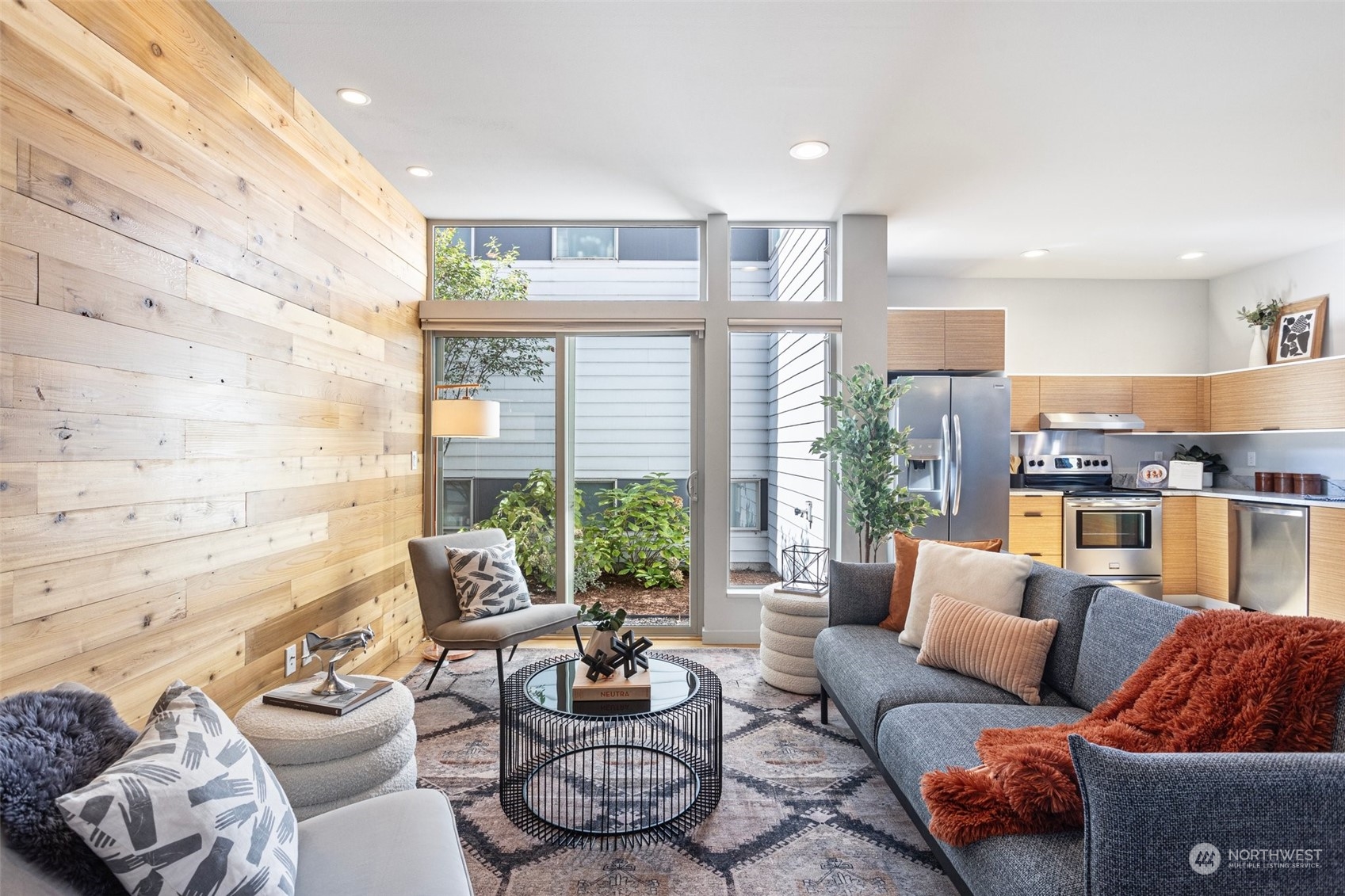 3126 Wetmore Avenue S Unit: B