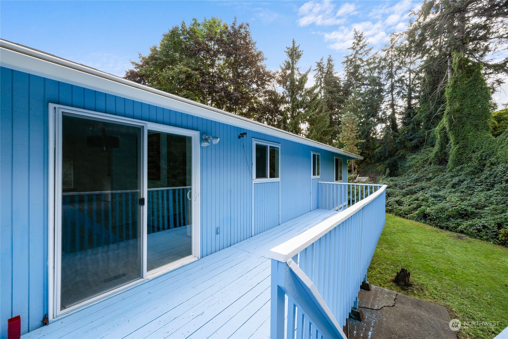 426 142nd Street Ct S