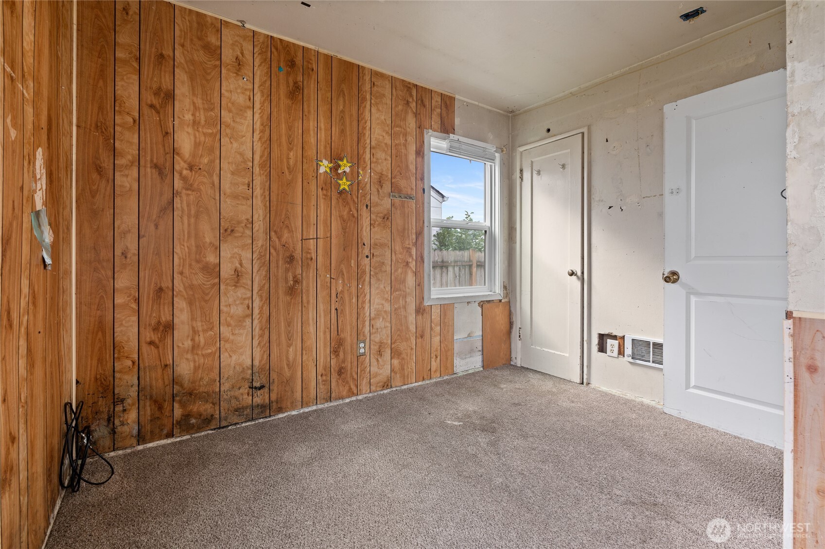 6823 S Clement Avenue