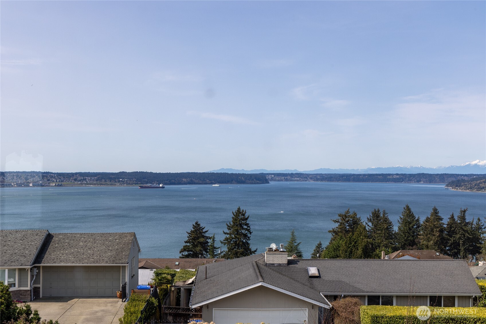 6125 Panorama Drive NE