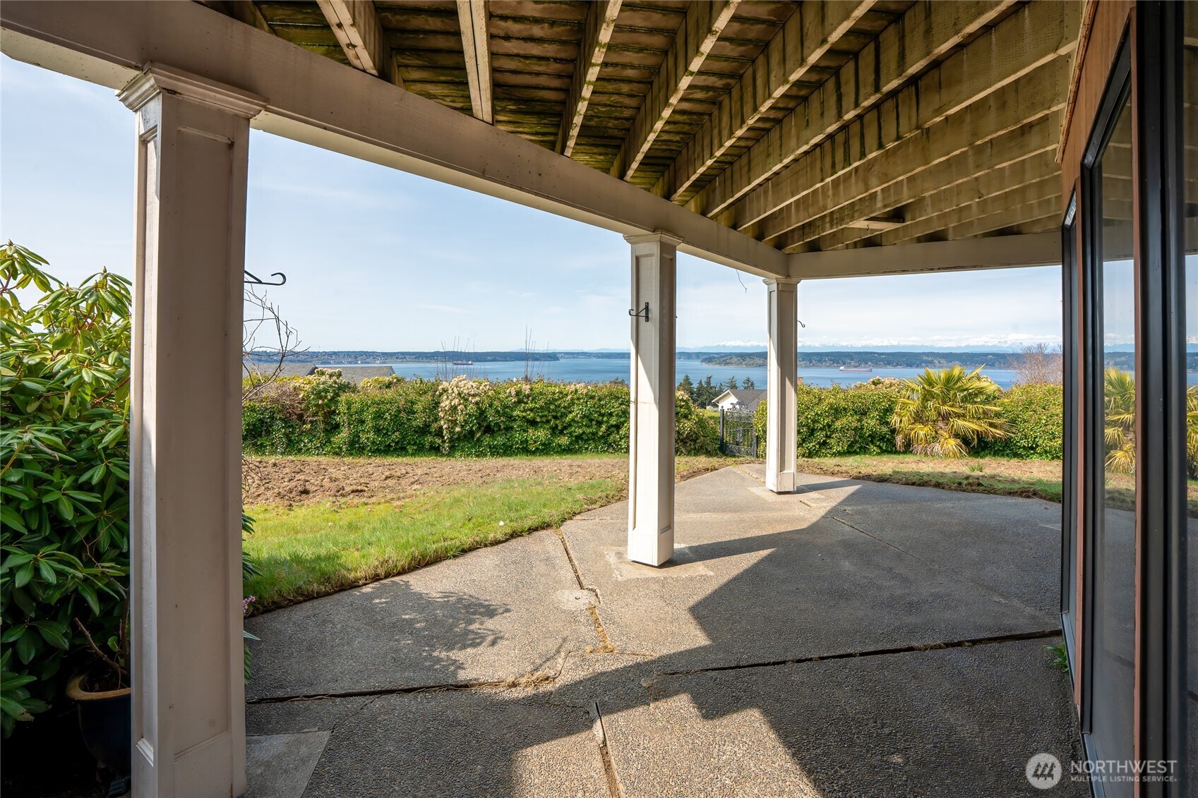 6125 Panorama Drive NE