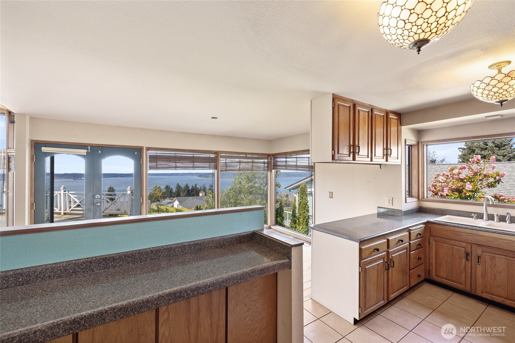 6125 Panorama Drive NE