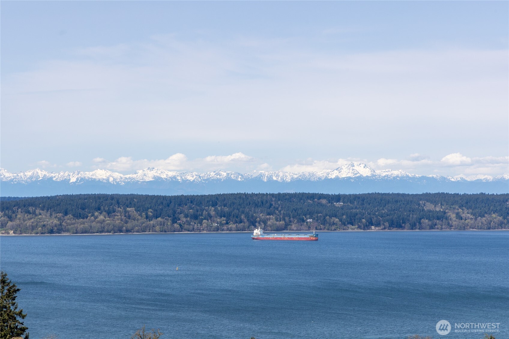 6125 Panorama Drive NE