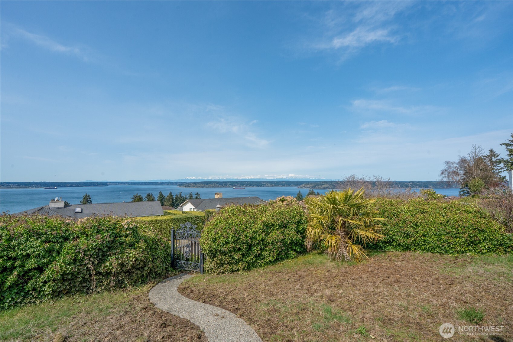 6125 Panorama Drive NE