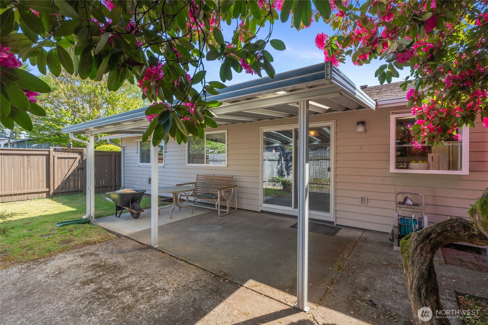 1102 S Villard Street