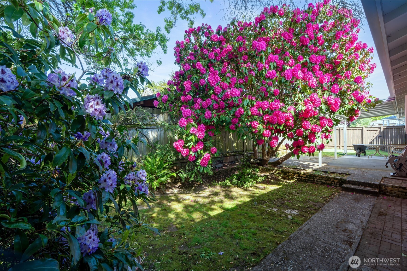 1102 S Villard Street